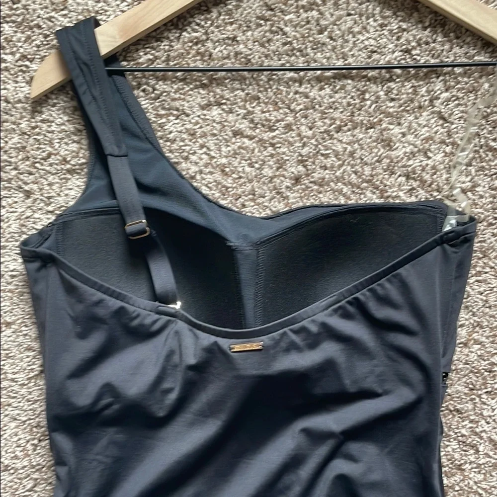 Sea Level Lola One-Shoulder One-Piece Swimsuit - Picture 6 of 8